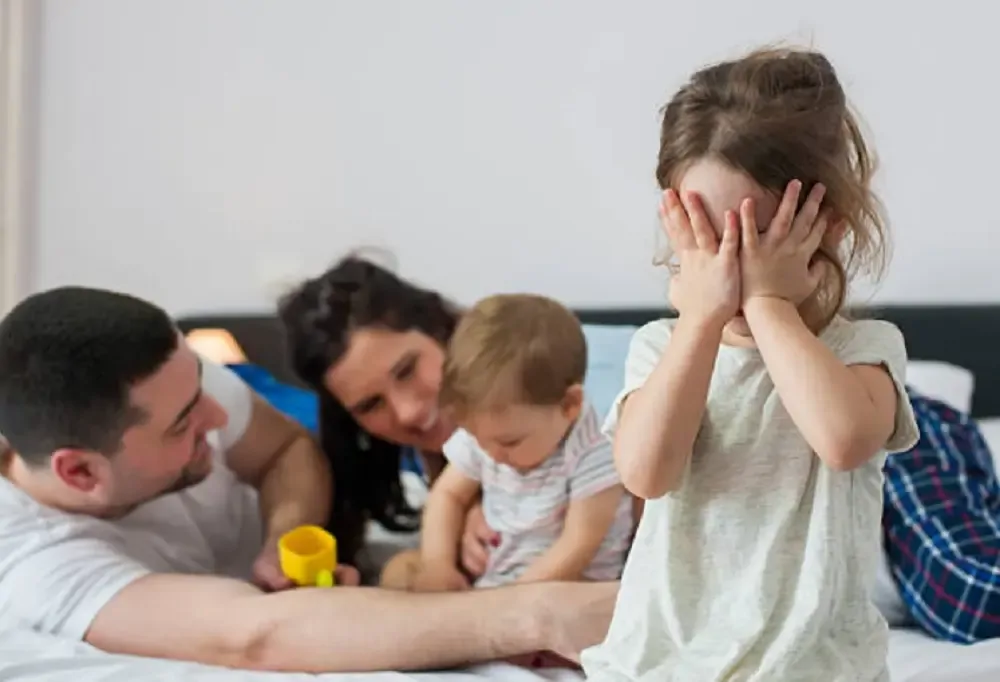 راه‌های کاهش حسادت فرزند اول بعد از به دنیا آمدن فرزند دوم
