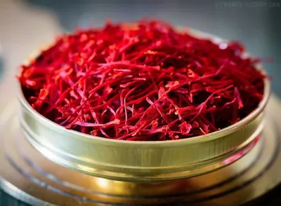 خواص زعفران در ادویه، فواید زعفران برای بدن و روش مصرف