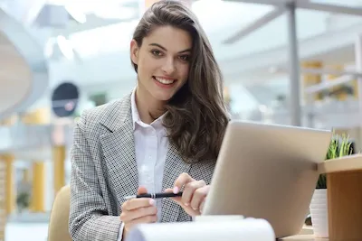 چگونه استعداد شغلی خود را پیدا کنیم؟ 7 روش کاربردی برای کشف استعداد کاری