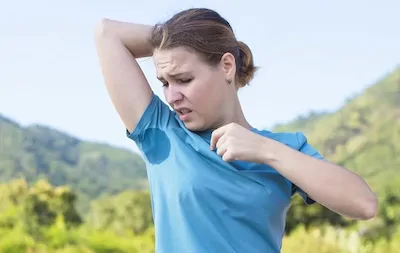 علل بوی بد بدن و راهکارهای مؤثر برای از بین بردن آن
